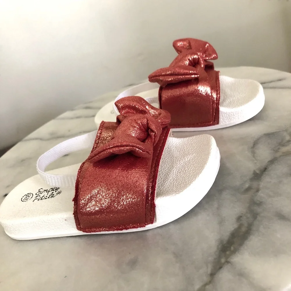 Simply Petals 9/10 sandals